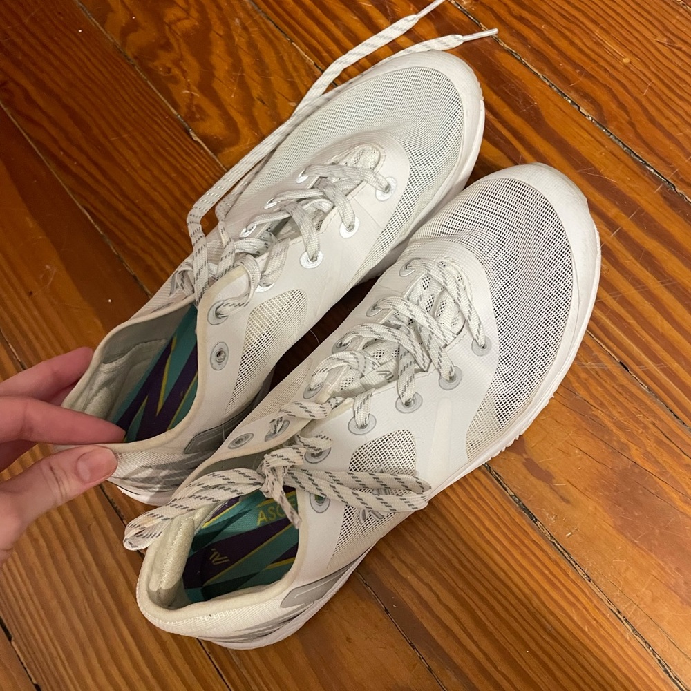 Varsity cheer shoes barely worn only to two different practices